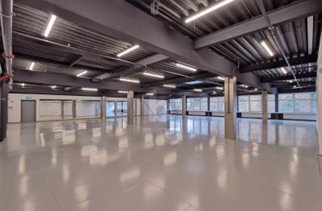 MULTIFUNCTIONAL SPACE - OFFICE / STORAGE / PRODUCTION