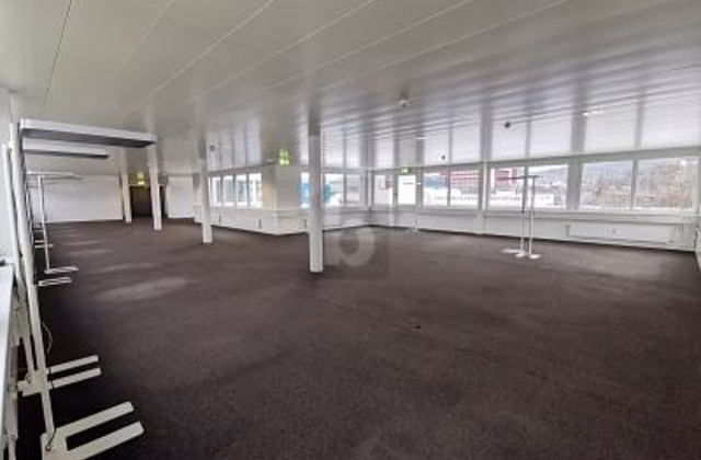 SPACIOUS, BRIGHT AND IN AN IDEAL LOCATION