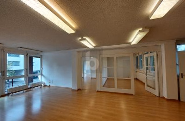 SOLID OFFICE SPACE IN THE TOWN CENTRE