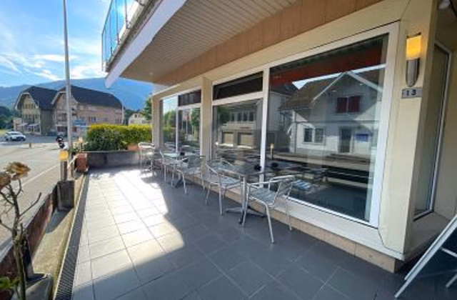 Versatile commercial space in a central location