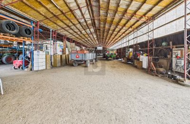 PRACTICAL, SPACIOUS, WELL CONNECTED