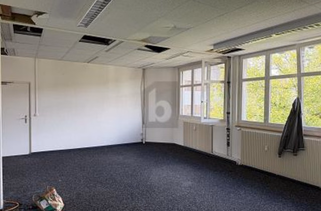 MODERN, FLEXIBLE AND NEAR THE TRAIN STATION