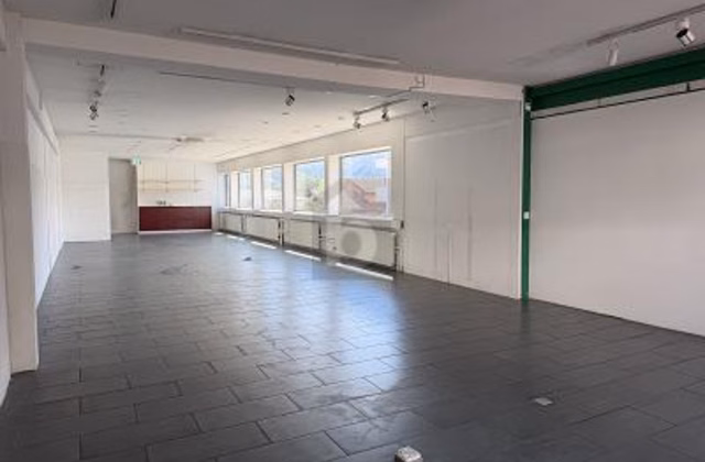 STRATEGIC LOCATION AND FLEXIBLE SPACES