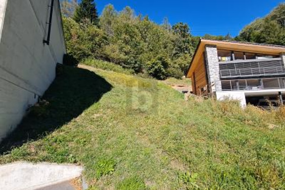 BARGAIN PRICE!! SUNNY AND QUIET LOCATION, 6777 Quinto, Ticino, CH