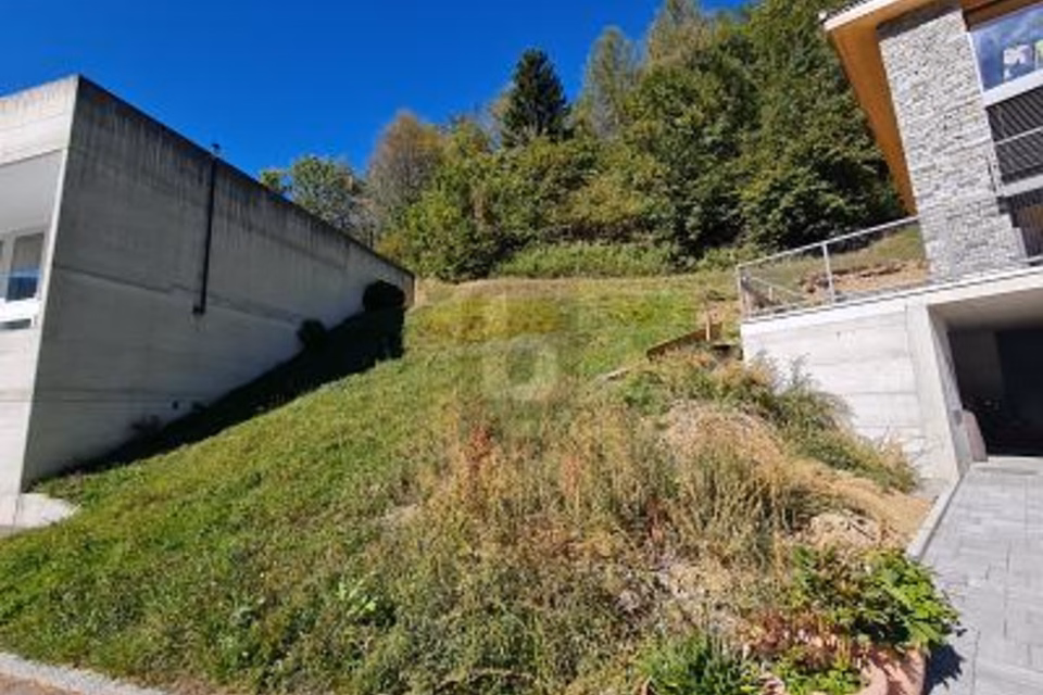 BARGAIN PRICE!! SUNNY AND QUIET LOCATION, 6777 Quinto, Ticino, CH