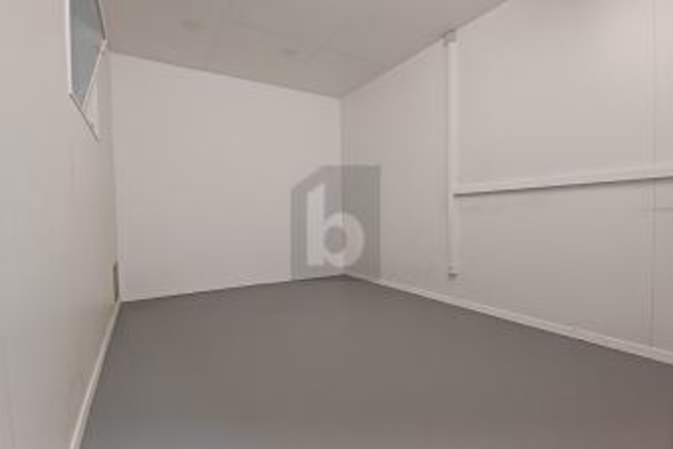 STORAGE SPACE WITH MANY POSSIBLE USES, 5275 Etzgen, Aargau, CH