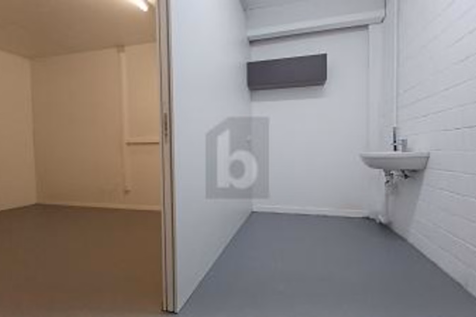 STORAGE SPACE WITH MANY POSSIBLE USES, 5275 Etzgen, Aargau, CH