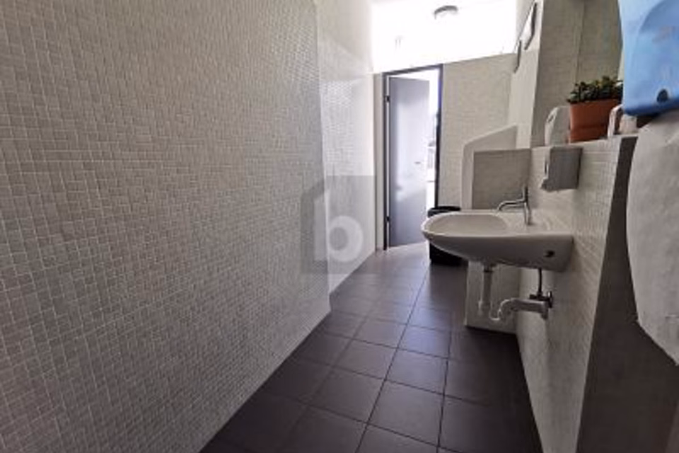CENTRAL LOCATION, MANY POSSIBLE USES, 4052 Basel, Basel-City, CH