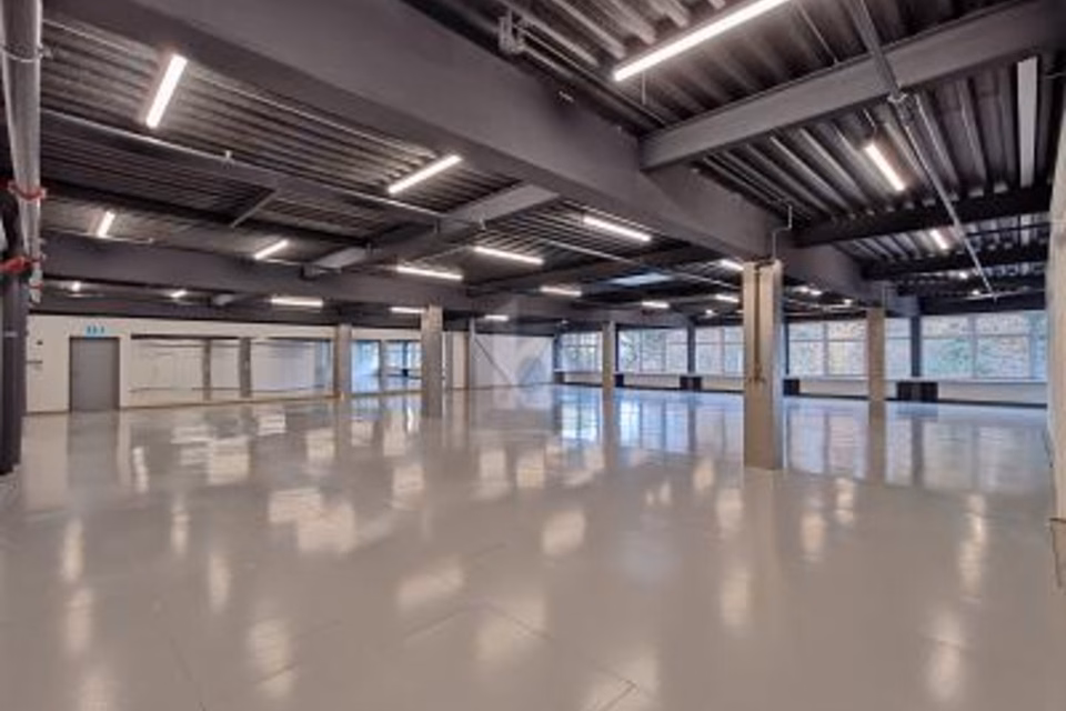 MULTIFUNCTIONAL SPACE - OFFICE / STORAGE / PRODUCTION, 8630 Rüti ZH, Zurich, CH