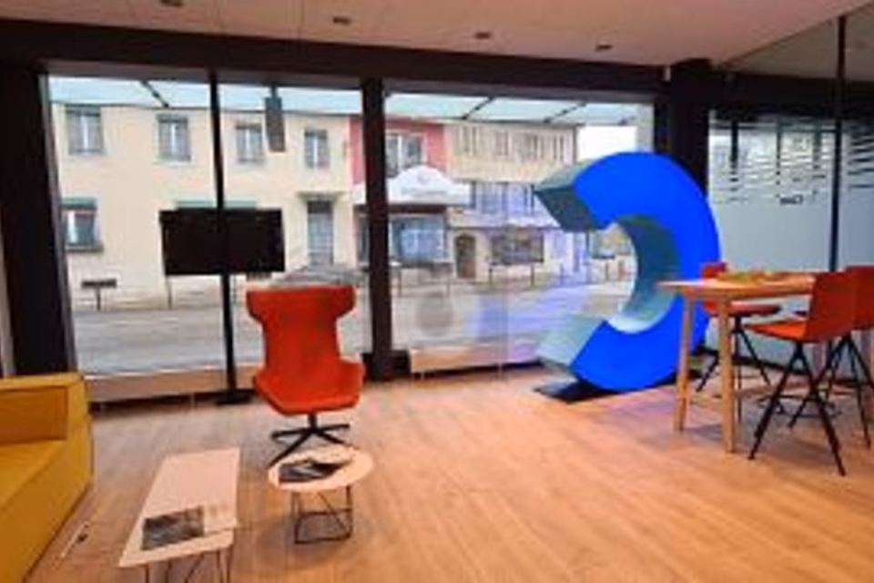 SPACIOUS AND IN THE CITY CENTRE, 2800 Delémont, Jura, CH