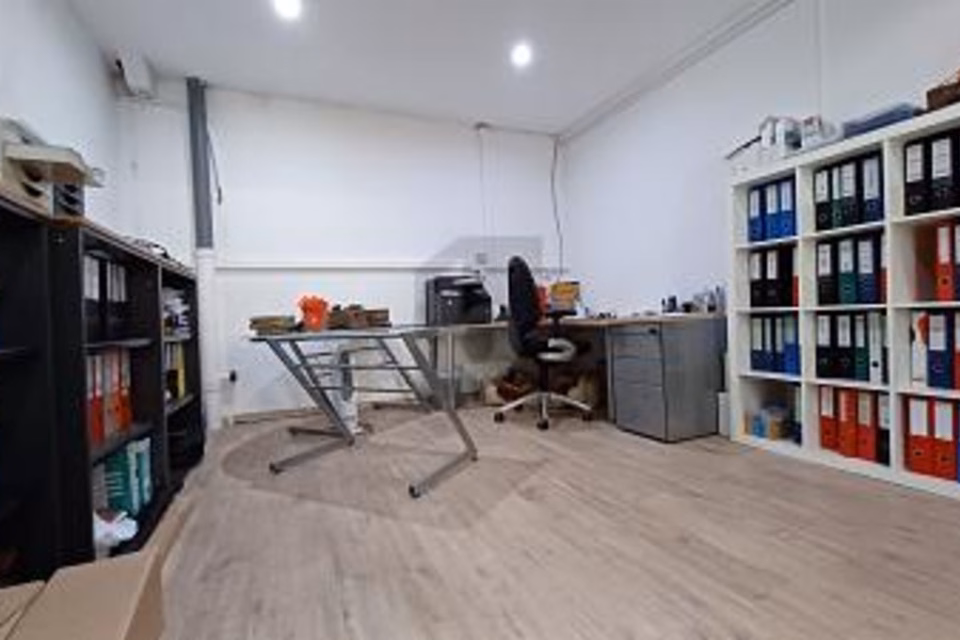 IDEAL LOCATION WITH MANY USES, 5275 Etzgen, Aargau, CH