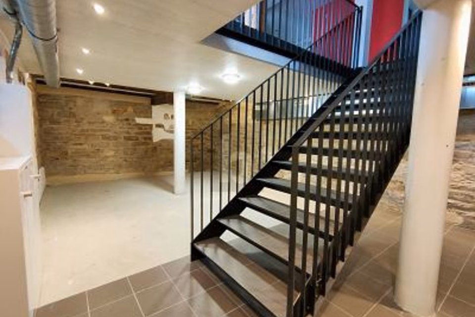 Ideal for hairdresser or beauty salon, central, 8212 Neuhausen am Rheinfall, Schaffhausen, CH