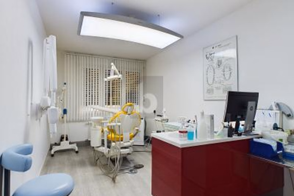 Perfectly Equipped and Dynamic, 1003 Lausanne, Vaud, CH