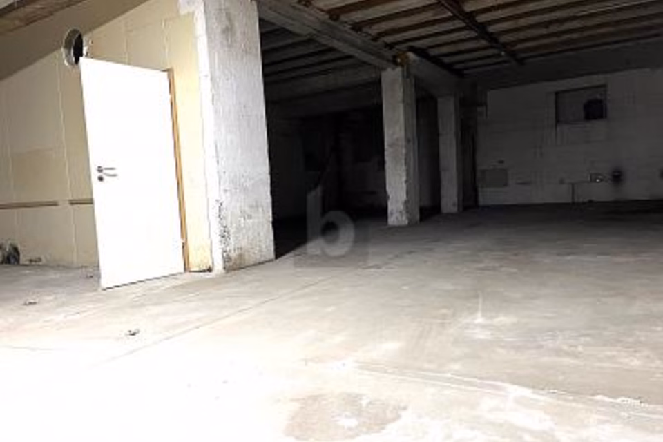 STORAGE SPACE WITH MANY POSSIBLE USES, 5275 Etzgen, Aargau, CH