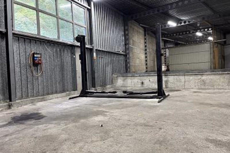 Auto workshop for rent, 5275 Etzgen, Aargau, CH