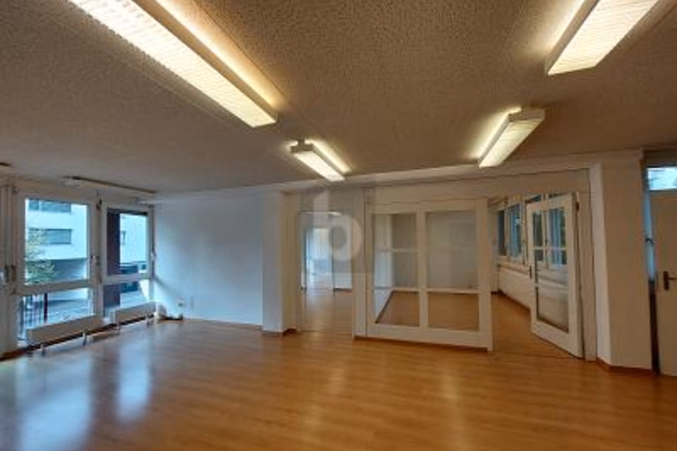 SOLID OFFICE SPACE IN THE TOWN CENTRE, 6048 Horw, Lucerne, CH