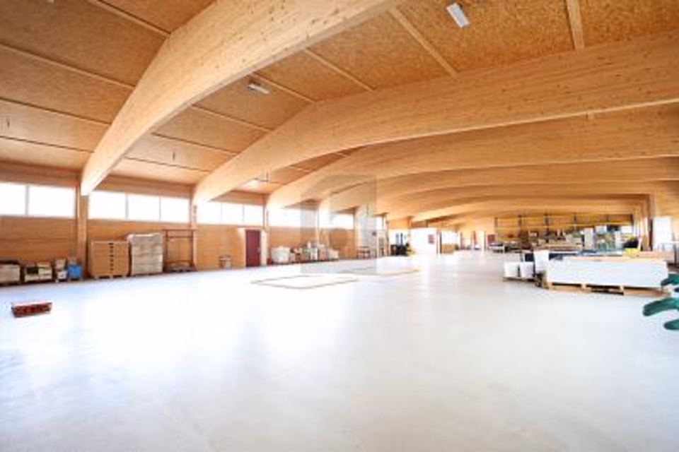 Production space with 6 m clear height, 4538 Oberbipp, Bern, CH