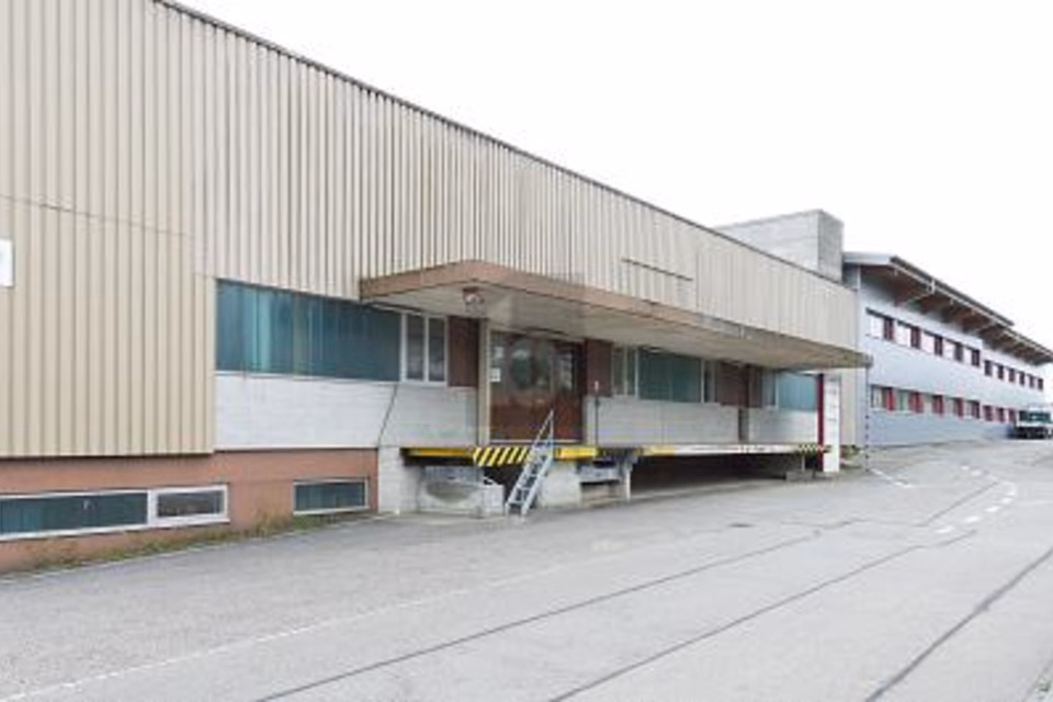 Production space with 6 m clear height, 4538 Oberbipp, Bern, CH