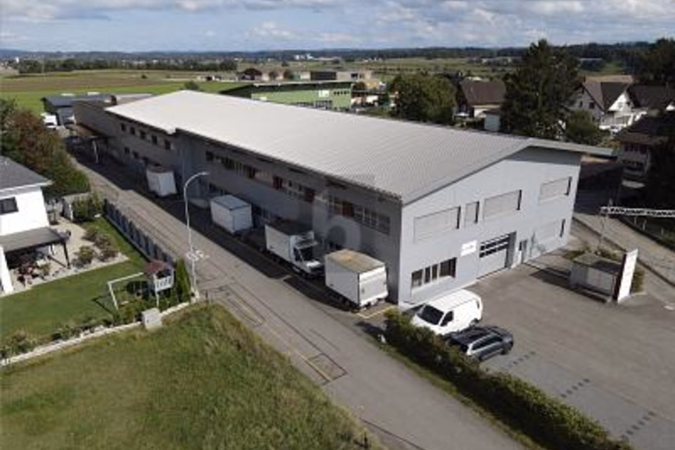 High-bay warehouse — 6.5 m internal height, 4538 Oberbipp, Bern, CH