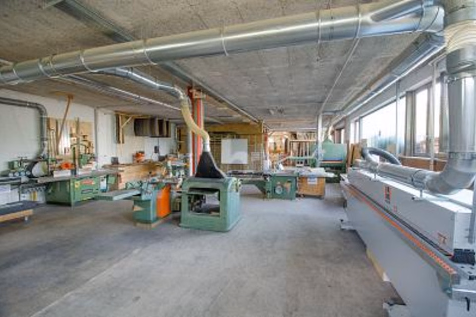 Commercial property with many possibilities, 4538 Oberbipp, Bern, CH