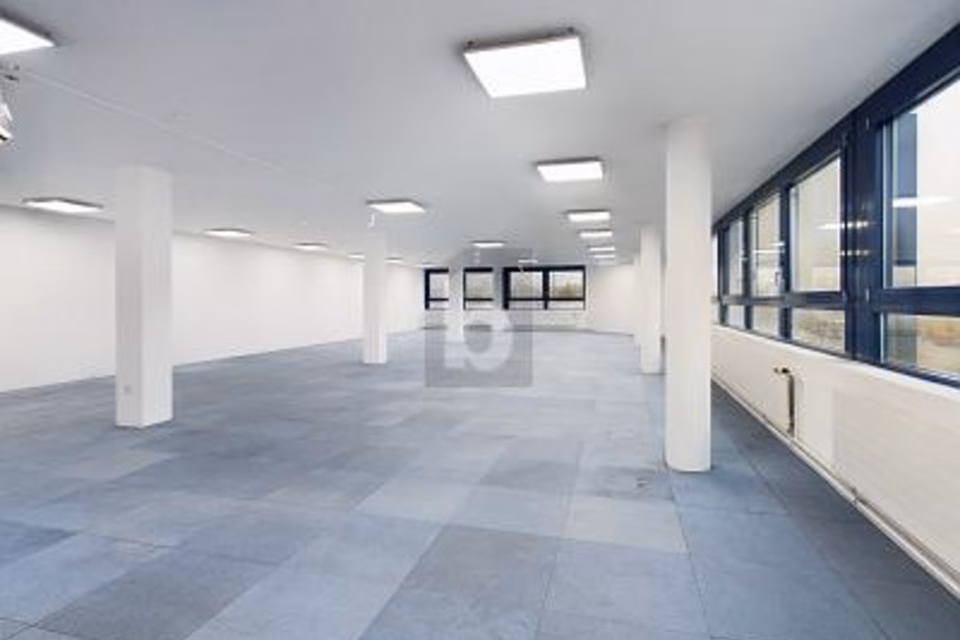 FROM SINGLE TO OPEN-PLAN OFFICES (200/400/800 m2), 4528 Zuchwil, Solothurn, CH