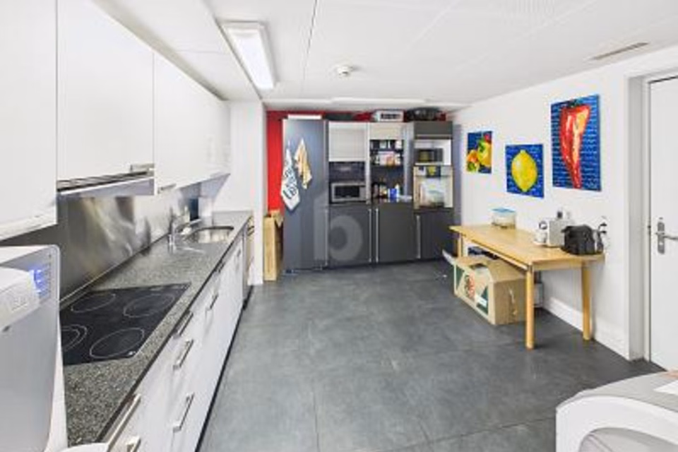 WELL LOCATED AND PRACTICAL (OFFICE 4.26), 4900 Langenthal, Bern, CH