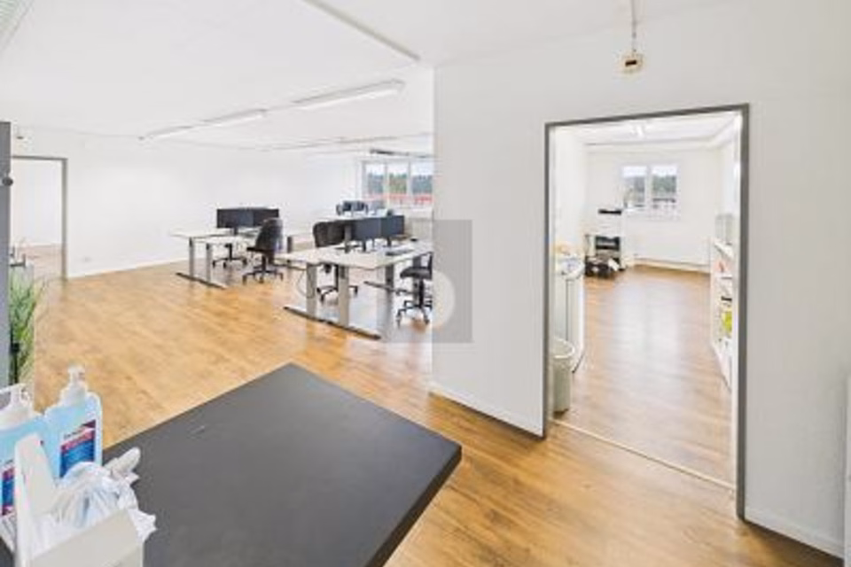 MODERN OFFICE IN A CENTRAL LOCATION 3.01, 4900 Langenthal, Bern, CH