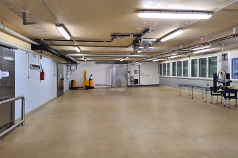Practical and central, with loading ramp, 6024 Hildisrieden, Lucerne, CH