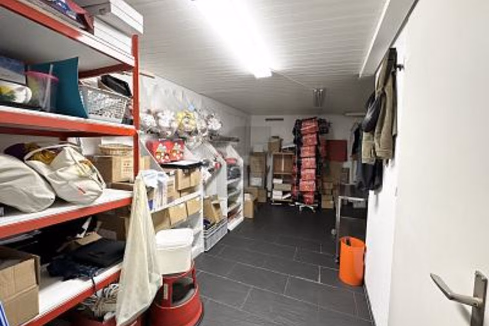 HIGH FOOT TRAFFIC IN A CENTRAL LOCATION, 4001 Basel, Basel-City, CH