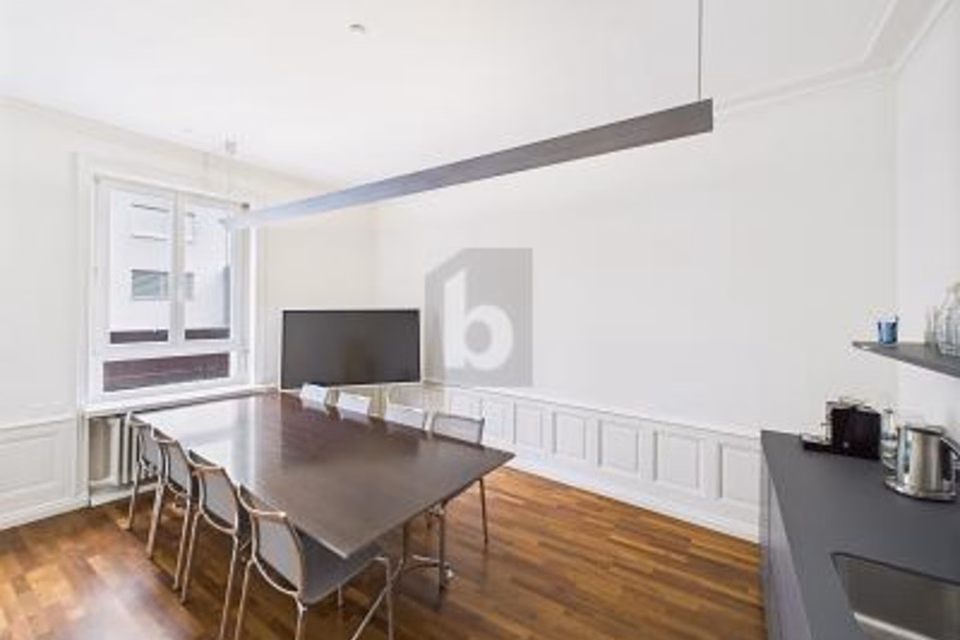 MODERN AND SPACIOUS IN THE HEART OF THE CITY, 4054 Basel, Basel-City, CH