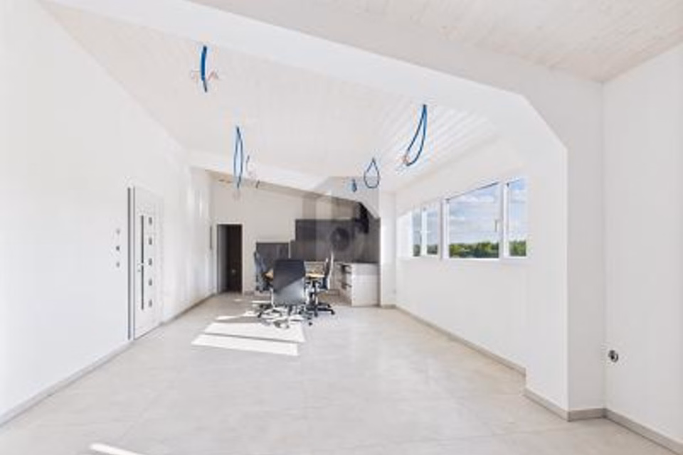 MODERN, CENTRAL & BRIGHT, 4702 Oensingen, Solothurn, CH