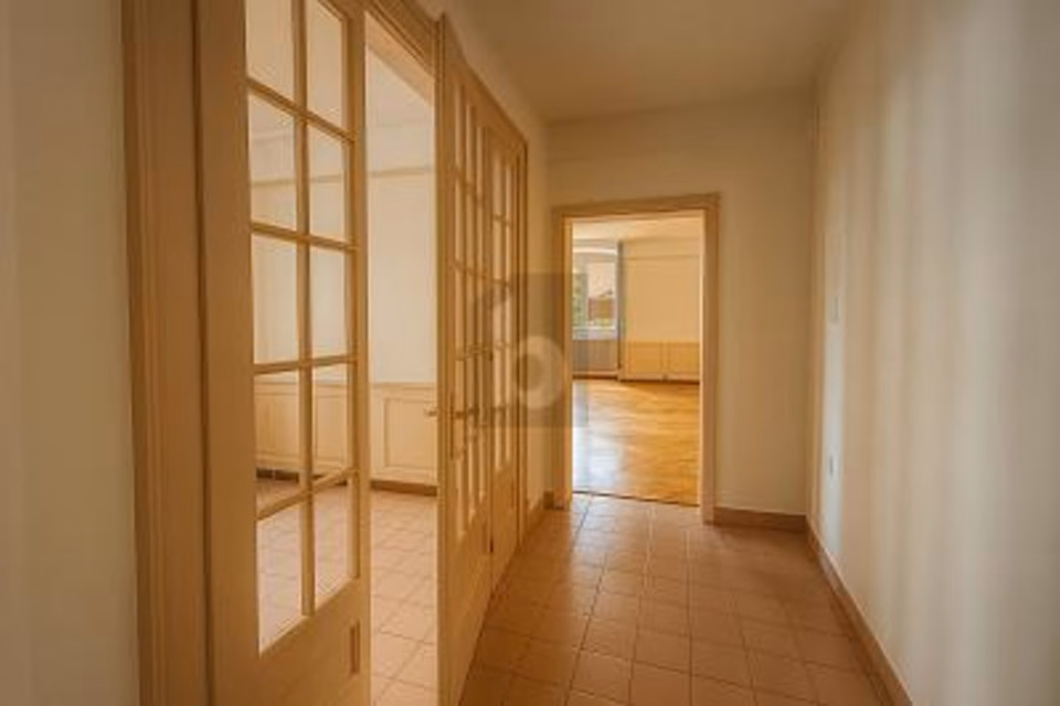 SPACIOUS AND BRIGHT, 2800 Delémont, Jura, CH