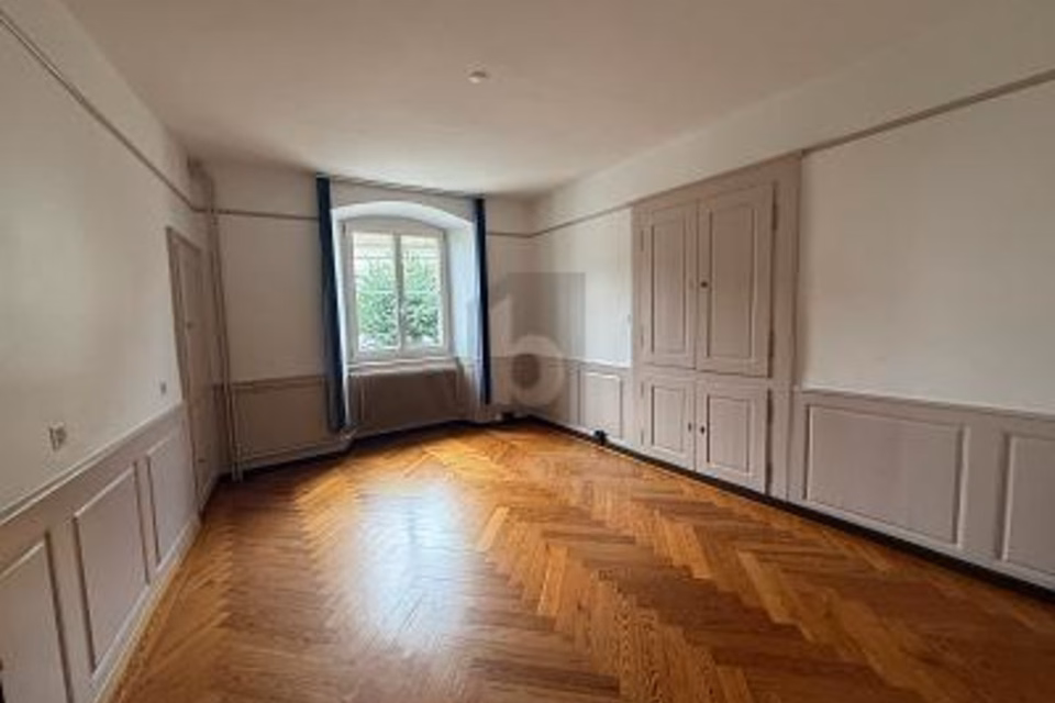 SPACIOUS AND BRIGHT, 2800 Delémont, Jura, CH