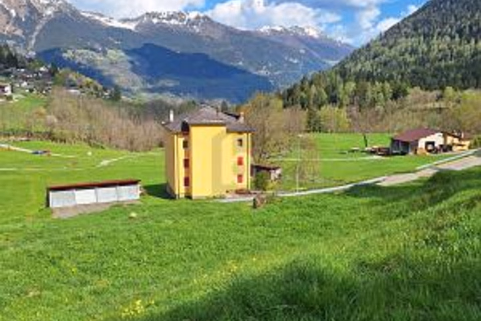 IN A QUIET, SUNNY LOCATION WITH A VIEW, 6774 Dalpe, Ticino, CH