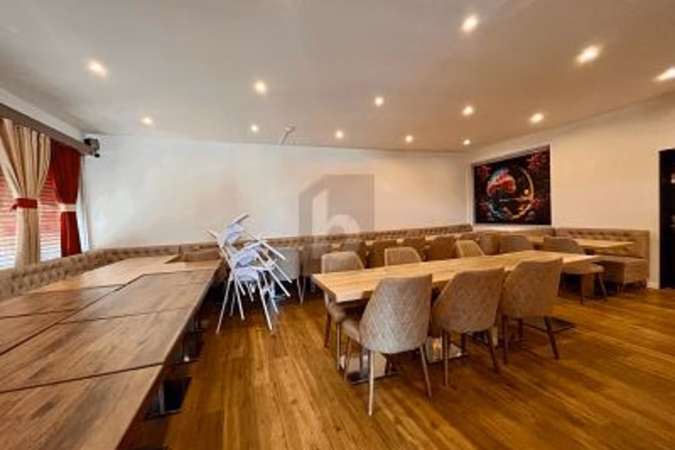 Freshly renovated with large terrace, 8406 Winterthur, Zurich, CH