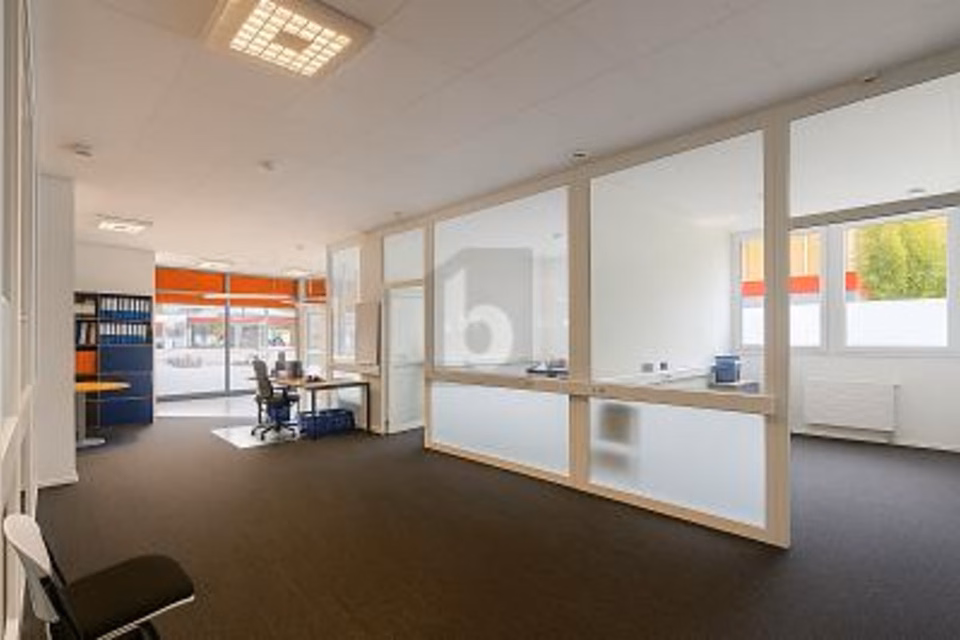 MODERN AND IDEALLY LOCATED, 2740 Moutier, Jura, CH