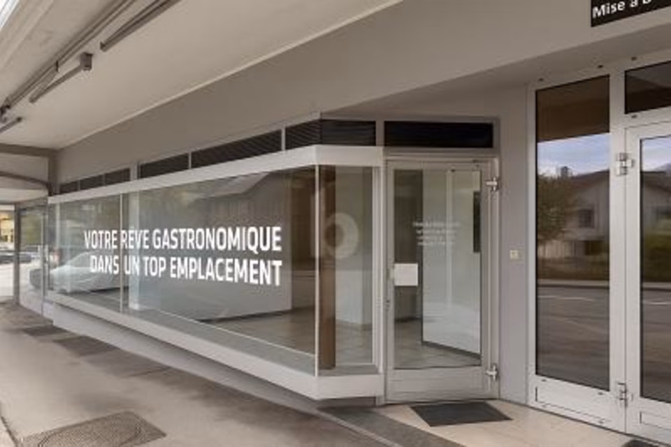 RETAIL UNIT IN A PRIME HIGH-FOOTFALL LOCATION, 3960 Sierre, Valais/Wallis, CH