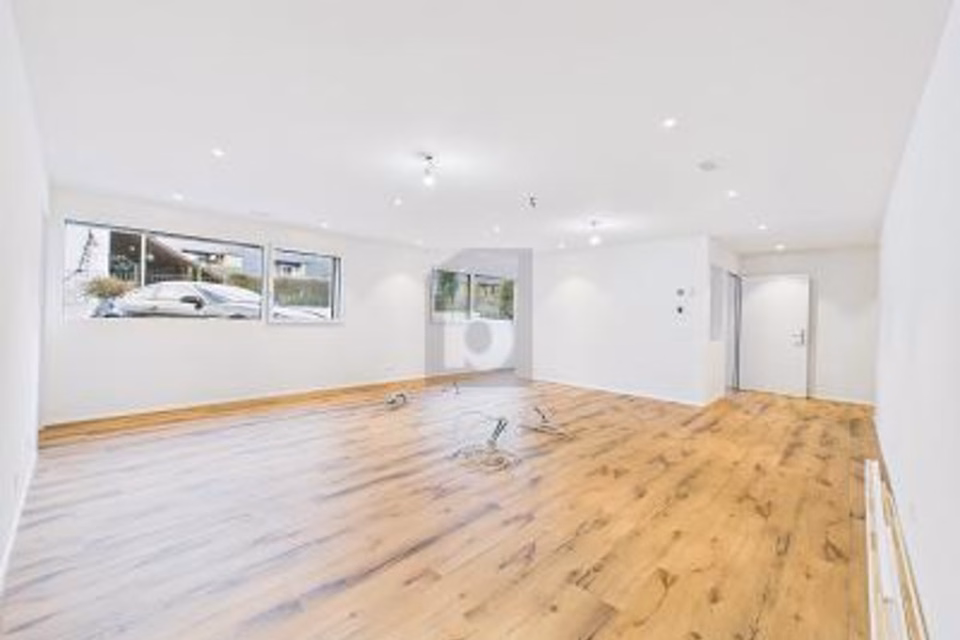 NEW BUILD, BRIGHT AND MODERN IN THE VILLAGE CENTRE!, 4460 Gelterkinden, Basel-Landschaft, CH