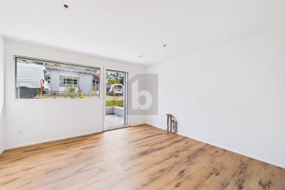 NEW BUILD, BRIGHT AND MODERN IN THE VILLAGE CENTRE!, 4460 Gelterkinden, Basel-Landschaft, CH