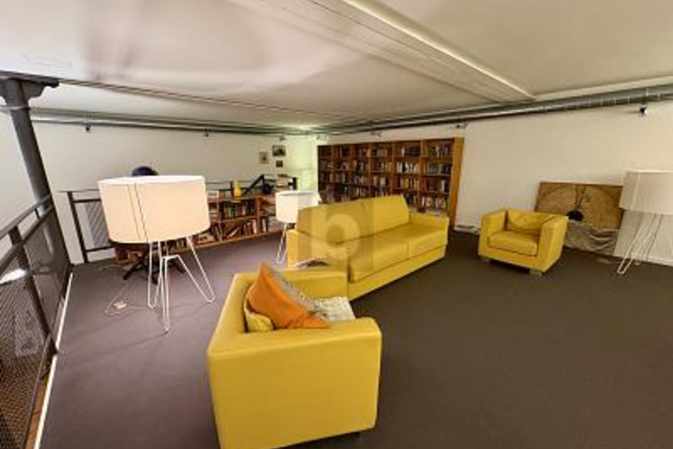 HIGH-QUALITY AND VERSATILE, 8630 Rüti ZH, Zurich, CH