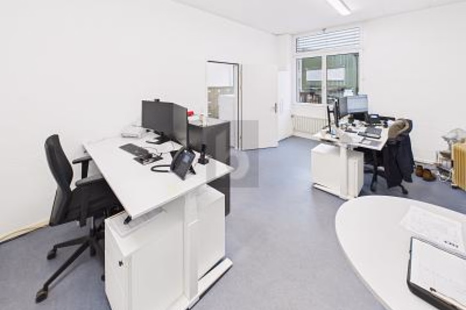 SPACIOUS AND VERSATILE, 3145 Niederscherli, Bern, CH
