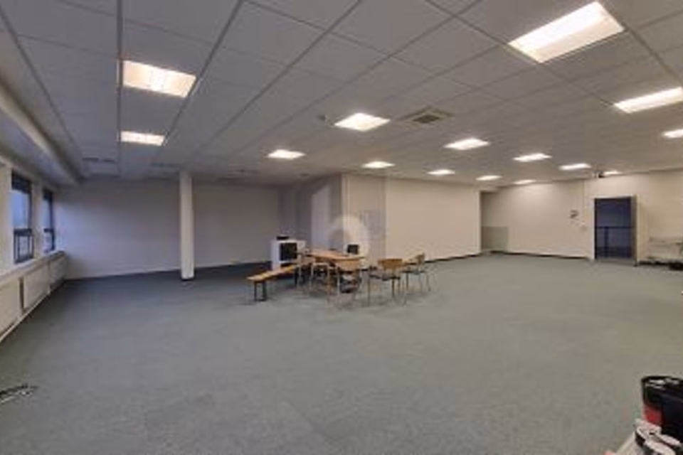 ATTRACTIVE, FUNCTIONAL & IDEALLY LOCATED, 8153 Rümlang, Zurich, CH