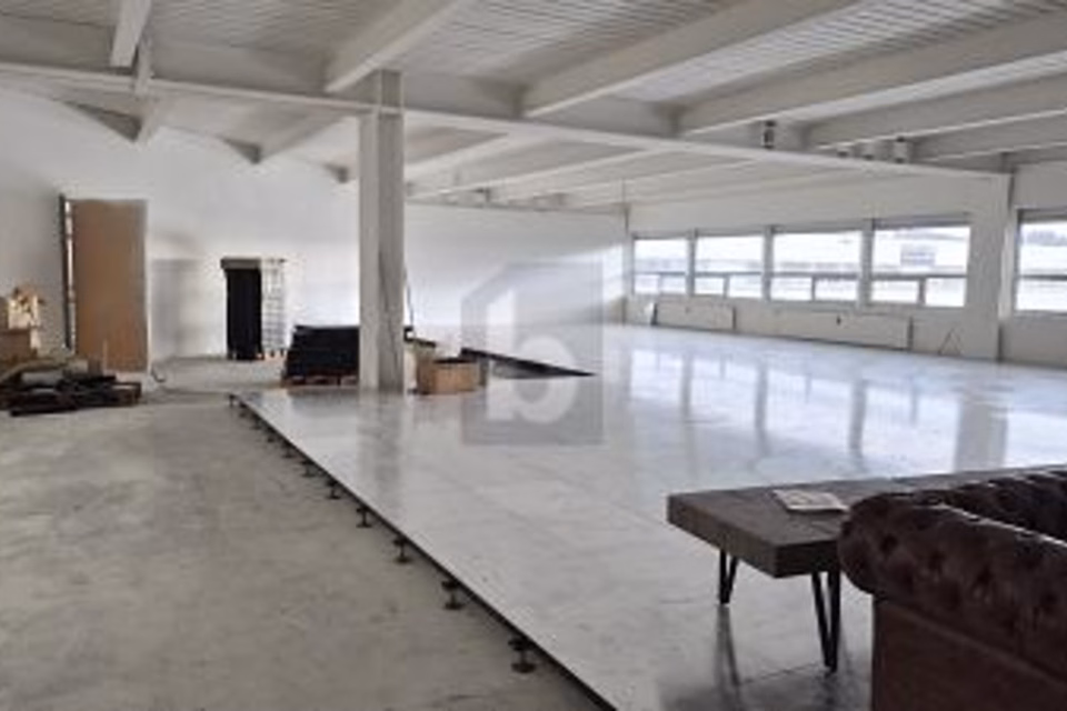 FLEXIBLE, LIGHT-FILLED & EXCELLENTLY CONNECTED, 8153 Rümlang, Zurich, CH