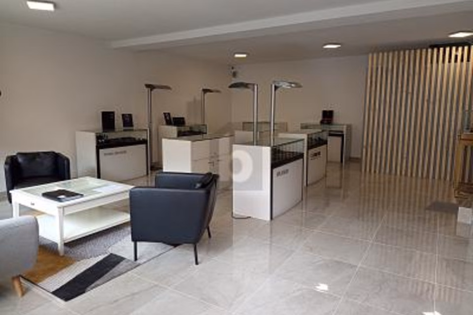 BRIGHT, VISIBLE & VERSATILE, 2735 Malleray, Bern, CH
