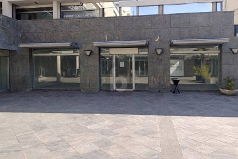 VISIBLE, PRACTICAL AND CENTRAL, 3960 Sierre, Valais/Wallis, CH