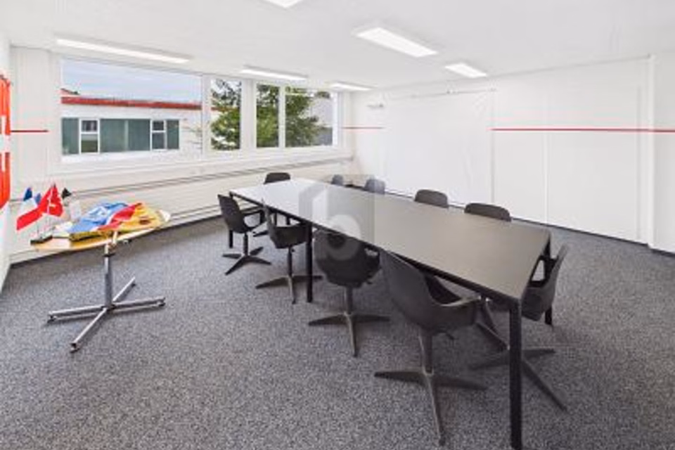 SPACIOUS AND WELL CONNECTED, 4562 Biberist, Solothurn, CH