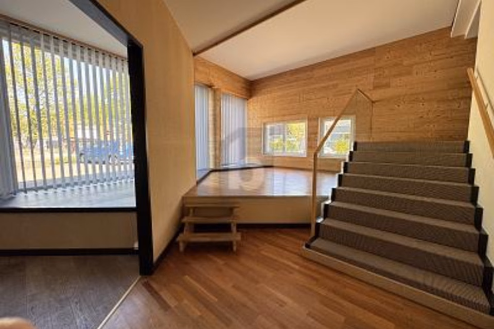 VISIBLE, MODERN & IDEALLY ACCESSIBLE, 1880 Bex, Vaud, CH
