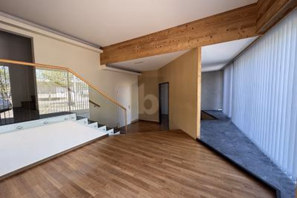 VISIBLE, MODERN & IDEALLY ACCESSIBLE, 1880 Bex, Vaud, CH