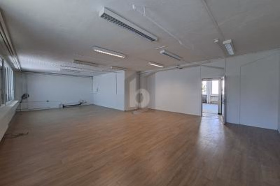 YOUR VISION, OUR COMMERCIAL SPACE, 6362 Stansstad, Nidwalden, CH