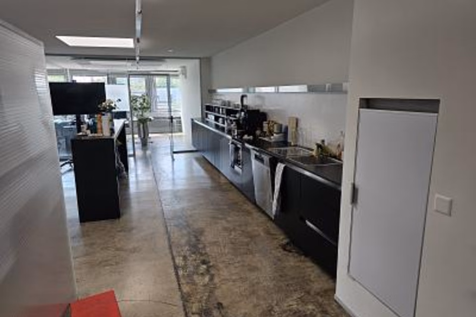 MODERN WITH PLENTY OF LIGHT AND SPACE, 8045 Zürich, Zurich, CH